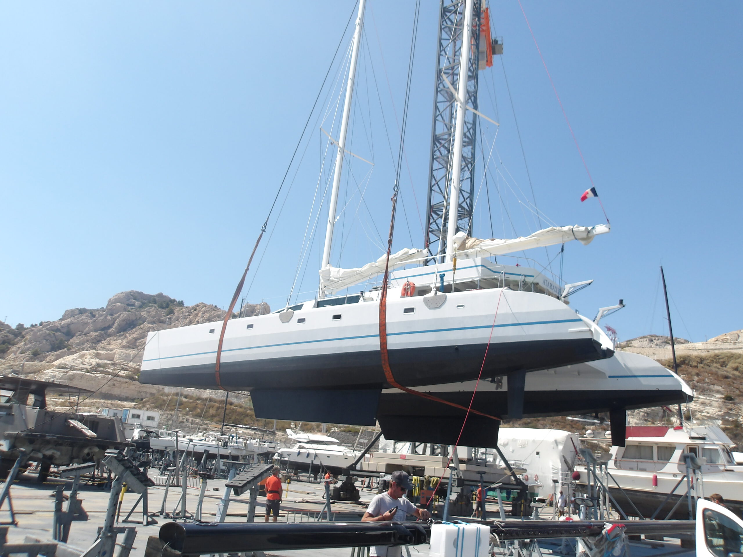Expertise of a very special catamaran